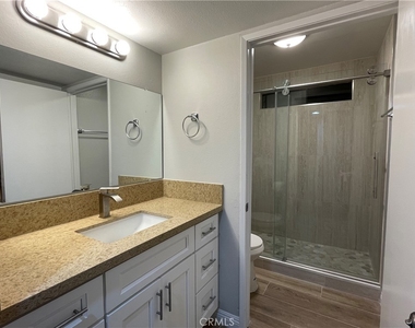 225 N Marguerita - Photo Thumbnail 5