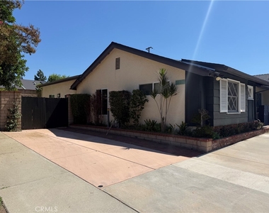 1480 Atterbury - Photo Thumbnail 4