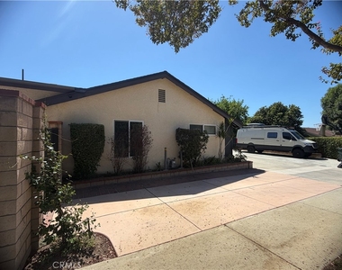1480 Atterbury - Photo Thumbnail 3
