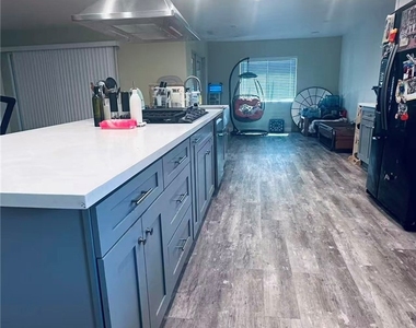 1480 Atterbury - Photo Thumbnail 6