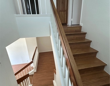 16 Goldstar Place - Photo Thumbnail 10