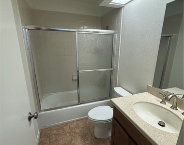 16 Goldstar Place - Photo Thumbnail 16