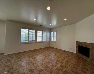 7617 Potter Valley Drive - Photo Thumbnail 5