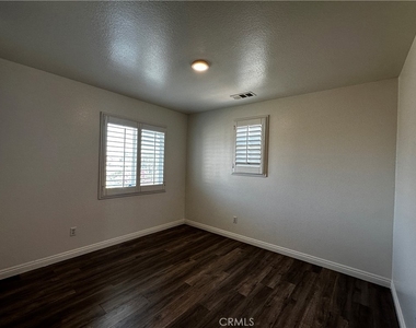 7617 Potter Valley Drive - Photo Thumbnail 10