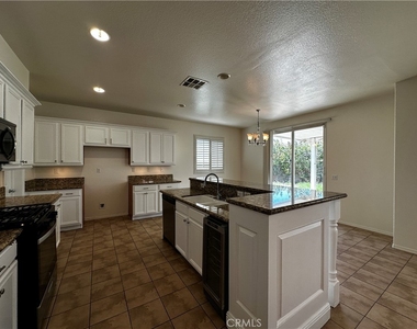 7617 Potter Valley Drive - Photo Thumbnail 6