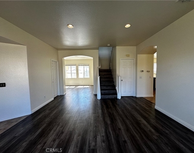 7617 Potter Valley Drive - Photo Thumbnail 3