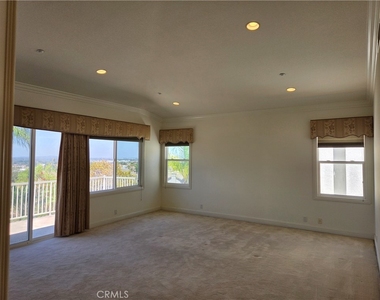 17568 Cloverdale - Photo Thumbnail 25