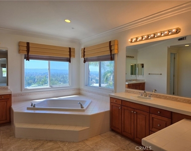 17568 Cloverdale - Photo Thumbnail 29