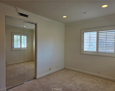 17568 Cloverdale - Photo Thumbnail 17