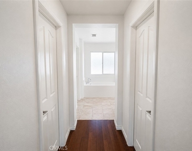 28267 N Via Sonata Drive - Photo Thumbnail 19