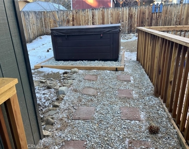 333 Downey Drive - Photo Thumbnail 16