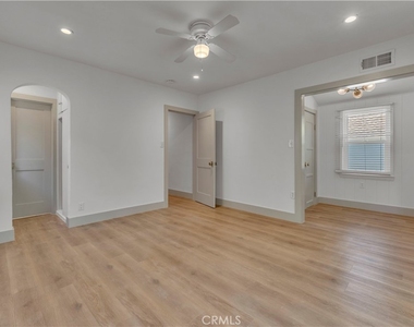11944 Hesby Street - Photo Thumbnail 27