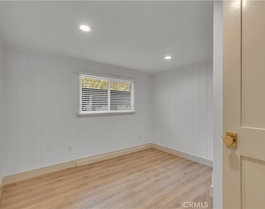 11944 Hesby Street - Photo Thumbnail 31