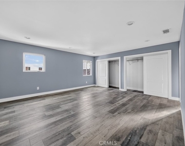 1175 N Alexandria Avenue - Photo Thumbnail 16