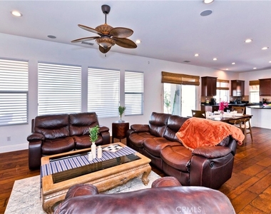 134 Tesori Drive - Photo Thumbnail 2
