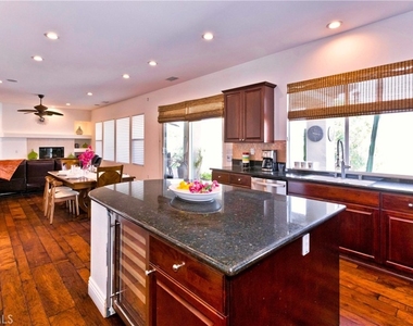 134 Tesori Drive - Photo Thumbnail 12