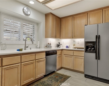 43760 Milan Court - Photo Thumbnail 12