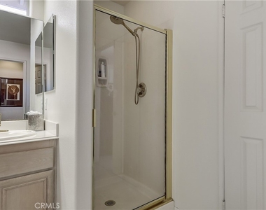 43760 Milan Court - Photo Thumbnail 22