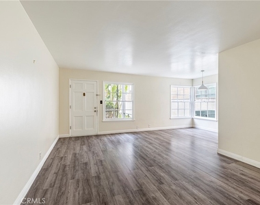 181 S Marengo Avenue - Photo Thumbnail 2