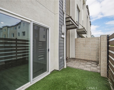 14051 Diamond Lane - Photo Thumbnail 3