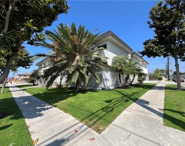 4307 W 142nd Street - Photo Thumbnail 1