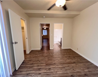 4307 W 142nd Street - Photo Thumbnail 9