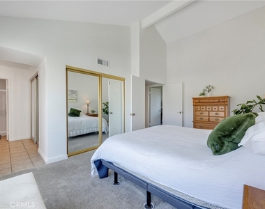 5548 E Vista Del Amigo - Photo Thumbnail 46