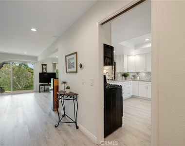 5548 E Vista Del Amigo - Photo Thumbnail 9