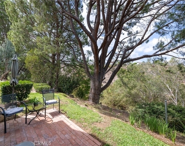 5548 E Vista Del Amigo - Photo Thumbnail 4