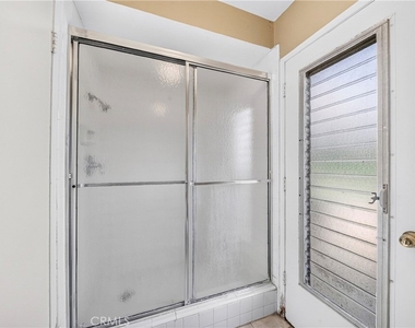 2300 Camino Escondido - Photo Thumbnail 15