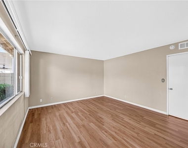 2300 Camino Escondido - Photo Thumbnail 17