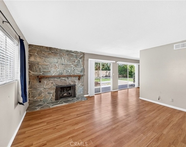 2300 Camino Escondido - Photo Thumbnail 8