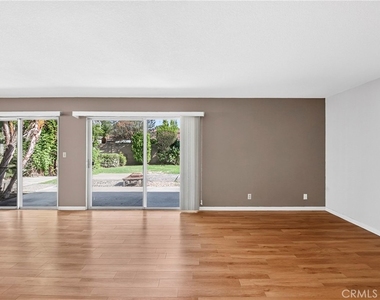 2300 Camino Escondido - Photo Thumbnail 5