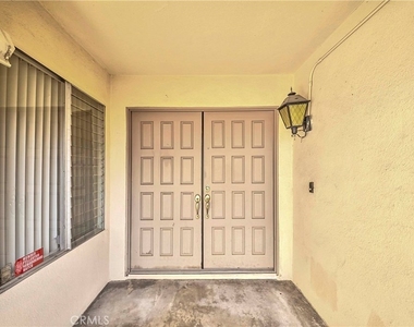 2300 Camino Escondido - Photo Thumbnail 1