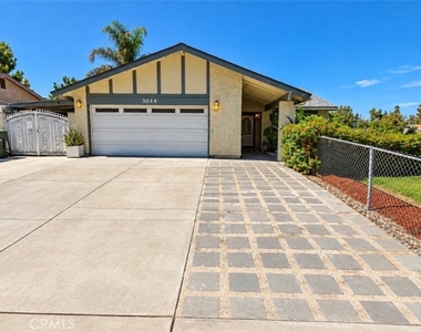 3044 Monroe - Photo Thumbnail 1