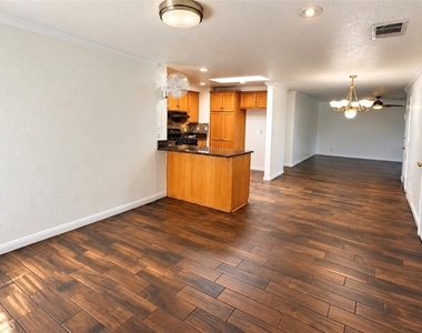 3044 Monroe - Photo Thumbnail 5