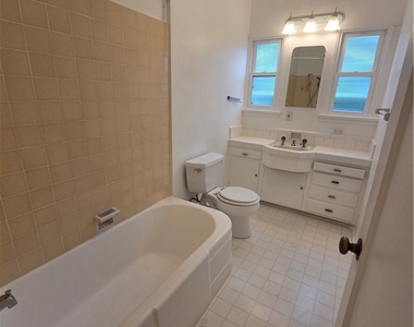 525 E Church Street - Photo Thumbnail 7