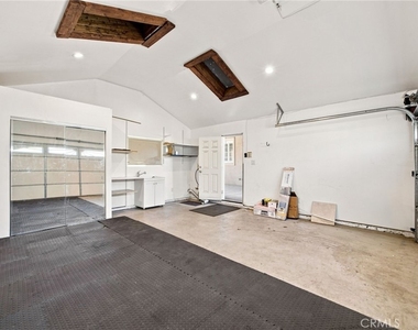 12730 Lorne - Photo Thumbnail 19