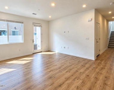 26621 Viola Way - Photo Thumbnail 5