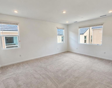 26621 Viola Way - Photo Thumbnail 13
