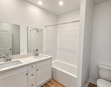 26621 Viola Way - Photo Thumbnail 12
