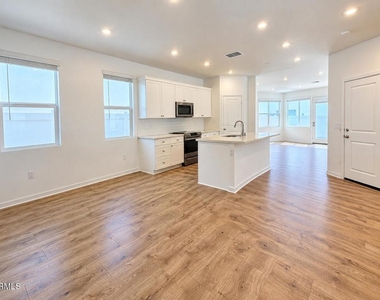 26621 Viola Way - Photo Thumbnail 2