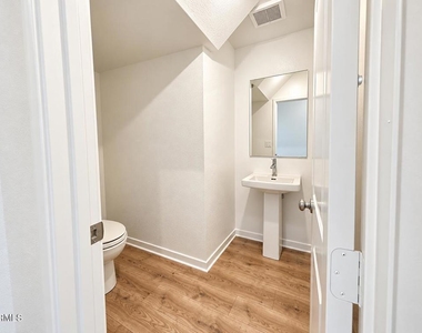 26621 Viola Way - Photo Thumbnail 9