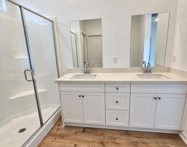 26621 Viola Way - Photo Thumbnail 14