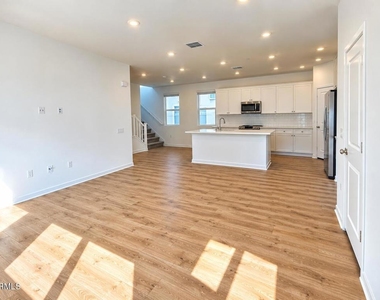 26621 Viola Way - Photo Thumbnail 8