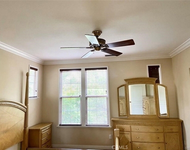 313 Tall Oak - Photo Thumbnail 8