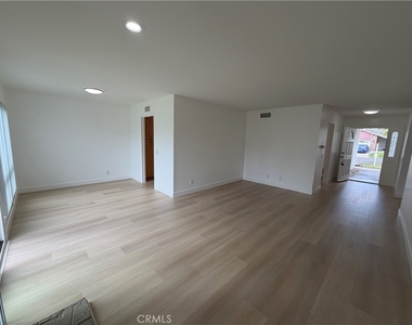 632 Heather Avenue - Photo Thumbnail 9