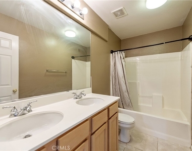 7182 Wild Lilac Court - Photo Thumbnail 16