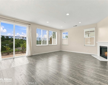 212 Summit Vista - Photo Thumbnail 8