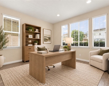 212 Summit Vista - Photo Thumbnail 14